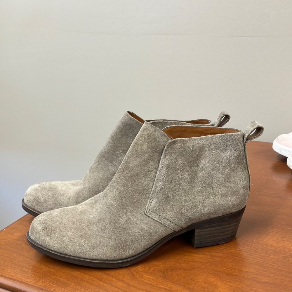 Booties - Picture 5 of 5